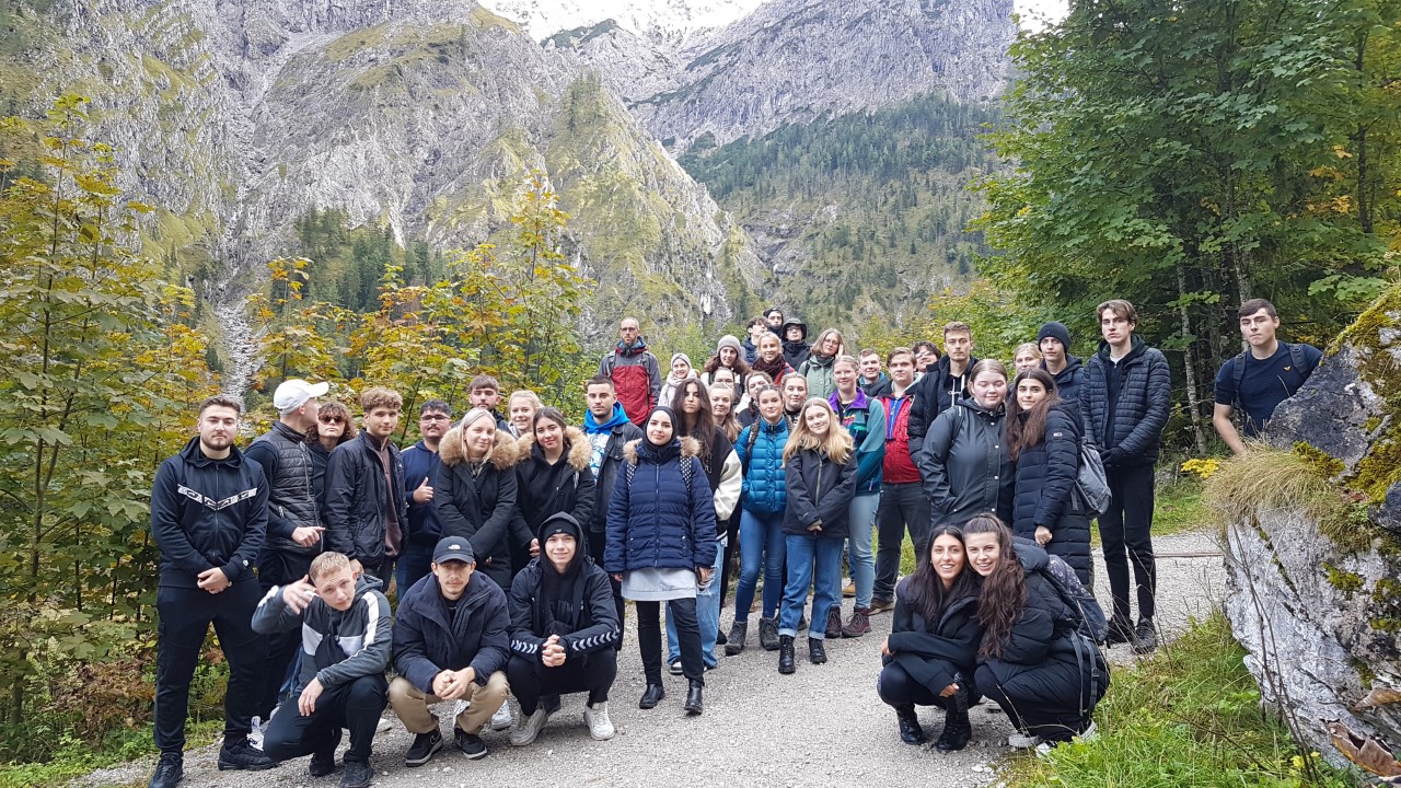 thumbnail 20220927 162300